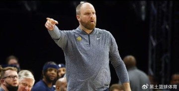 必一运动-要6选秀签+24岁DPOY！字母哥交易索要天价，雄鹿老板首谈字母未来|吉安尼斯·安特托孔波|骑士|扬尼斯-阿德托昆博|密尔沃基雄鹿队|新奥尔良鹈鹕队_新浪体育_新浪新闻