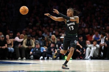 必一运动-就在今天，26岁小将打疯了，达成21世纪NBA绝无仅有的纪录|多森姆|明尼苏达森林狼队|安东尼·爱德华兹|尼古拉-约基奇|卡梅伦-约翰逊_新浪体育_新浪新闻